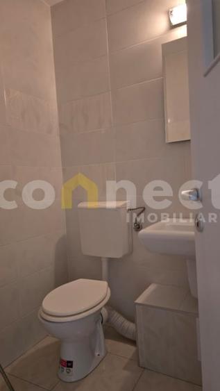 Apartament cu 3 camere decomandat, mobilat în Zorilor