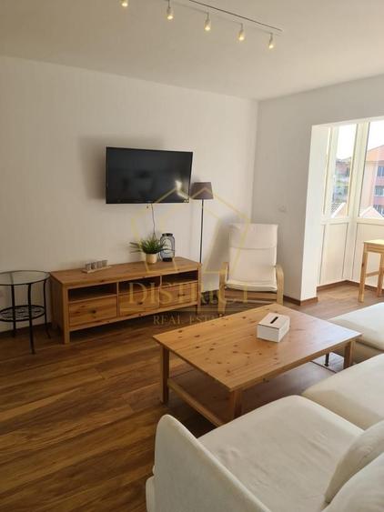Apartament cu 2 camere semidecomandat, mobilat în Complex Studențesc