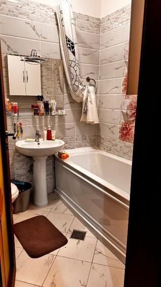 Garsonieră decomandată, mobilată în Zamora