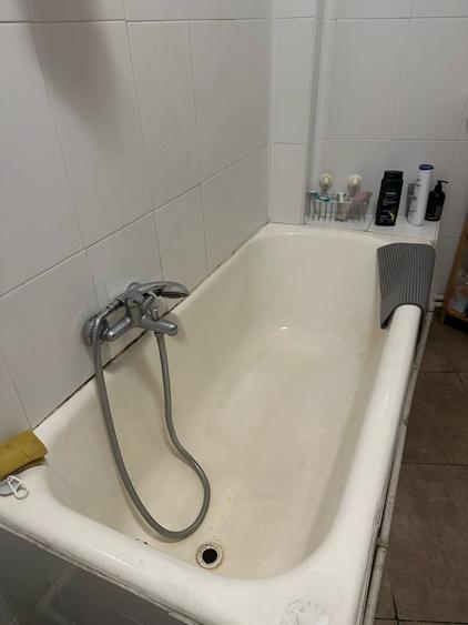 Apartament cu 2 camere decomandat în P-ța Universității