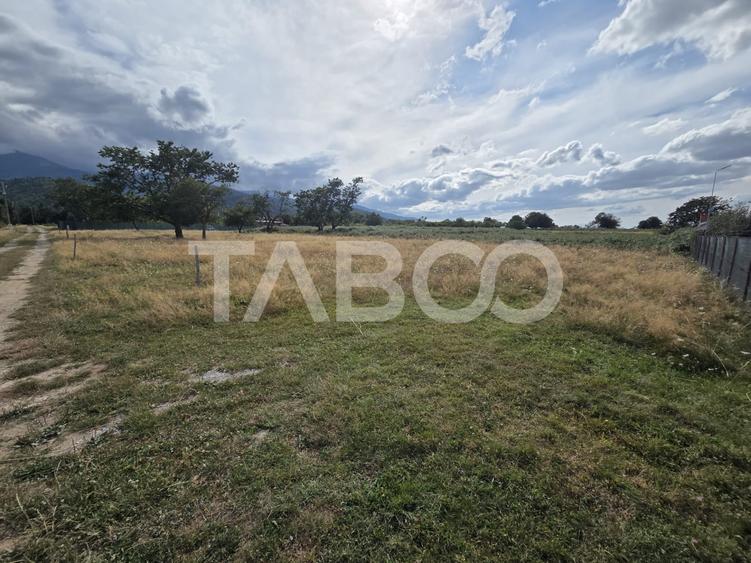 Teren Construcții extravilan de 2580 mp, în Stațiunea Climaterică Sâmbăta