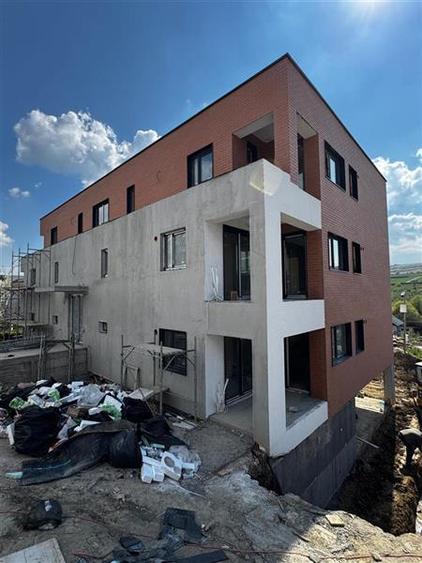 Apartament cu 2 camere semidecomandat în Iris