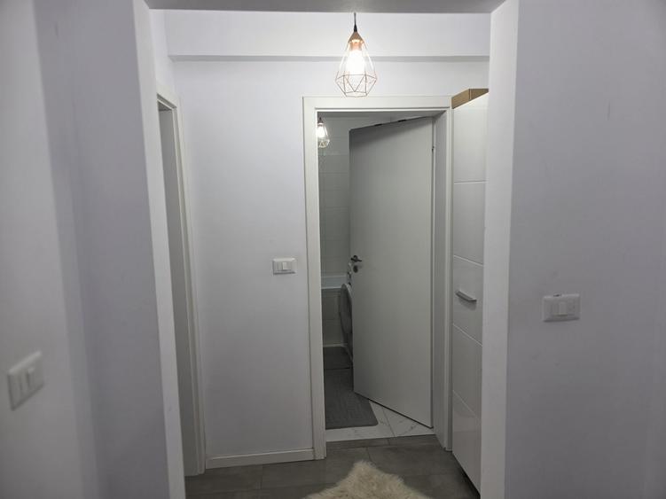 Apartament cu 2 camere decomandat în Tomești