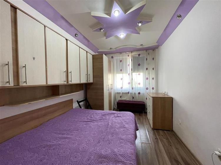 Apartament cu 2 camere decomandat în 23 August
