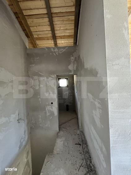 Casă cu 4 camere cu Teren 1000 Mp în Teaca