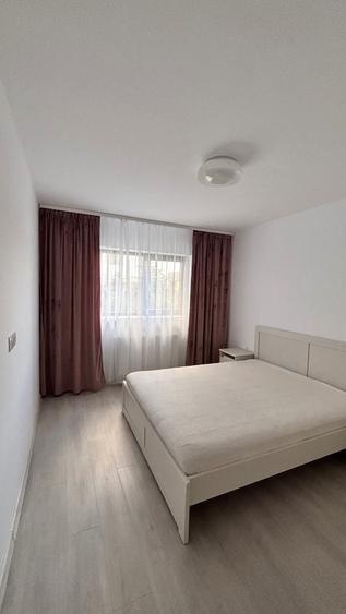 Apartament cu 2 camere decomandat în Titan