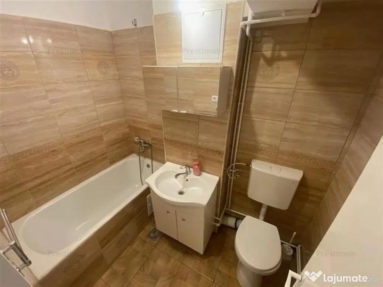 Apartament cu 4 camere decomandat în Ultracentral