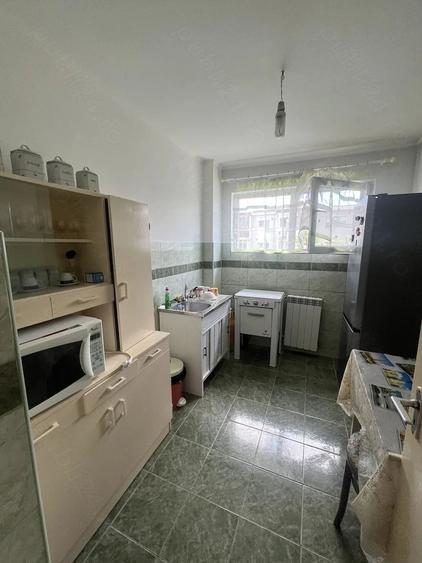 Apartament cu 2 camere semidecomandat în Kiseleff
