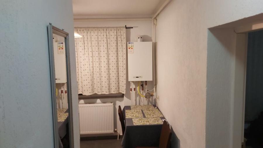 Garsonieră decomandată în Grădiște