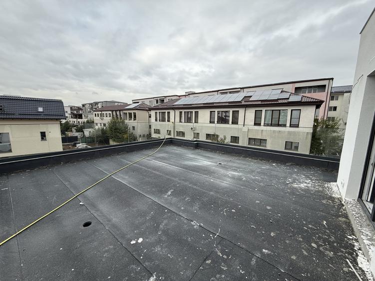 Apartament cu 4 camere decomandat în Theodor Pallady