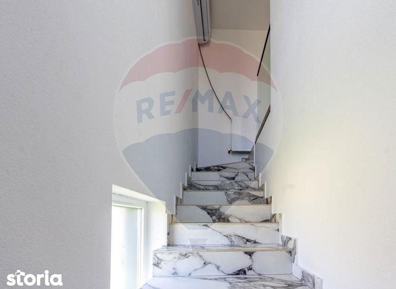 Casă cu 4 camere cu Canalizare în Fântânele
