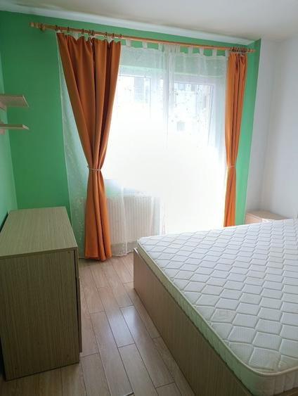 Apartament cu 2 camere semidecomandat în Lotrioara