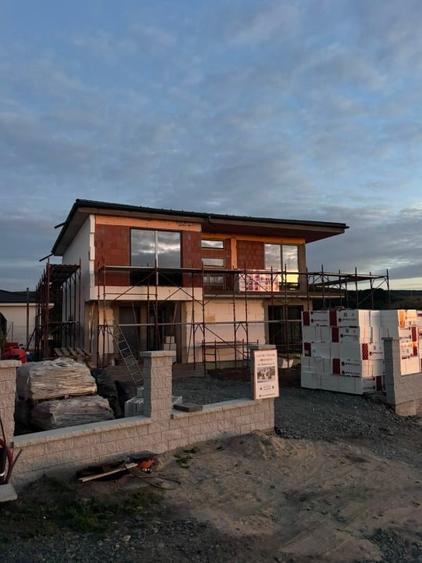 Casă individuală cu 4 camere cu Teren 600 Mp în Baciu
