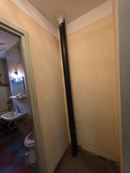 Apartament cu 3 camere semidecomandat în Tătărași