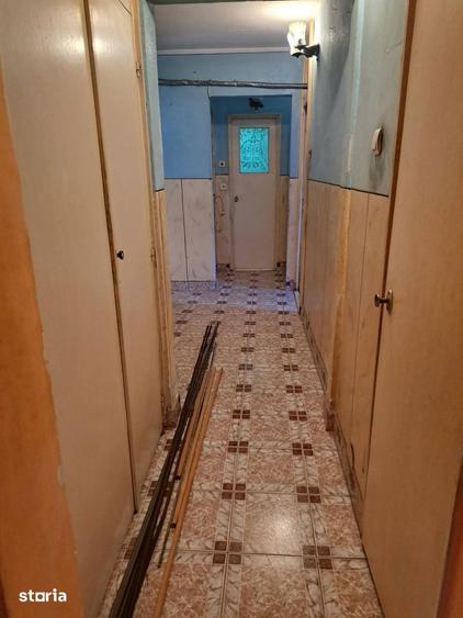 Apartament cu 3 camere decomandat în Lăpuș Argeș