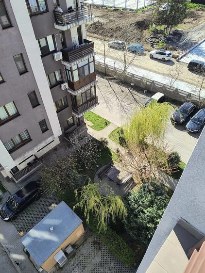 Apartament cu 2 camere decomandat, mobilat în Central