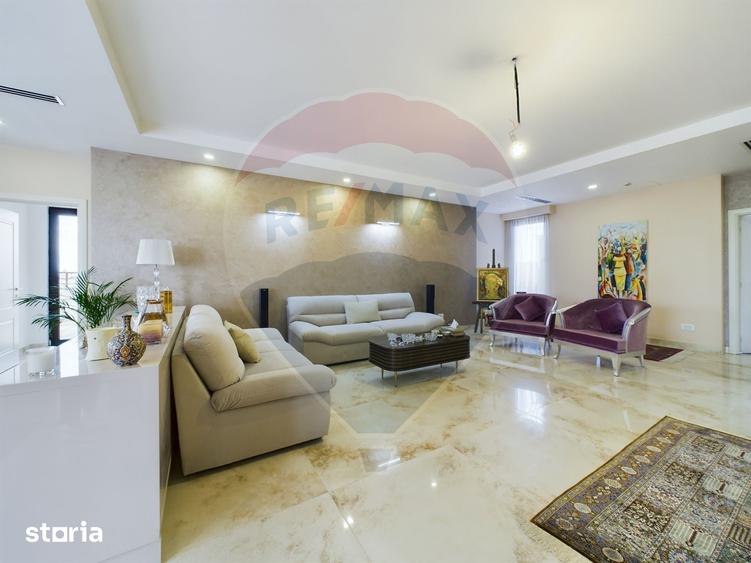 Apartament cu 4 camere, mobilat în Splaiul Independenței