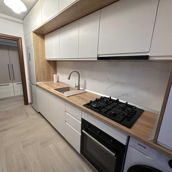 Apartament cu 2 camere semidecomandat în Tătărași