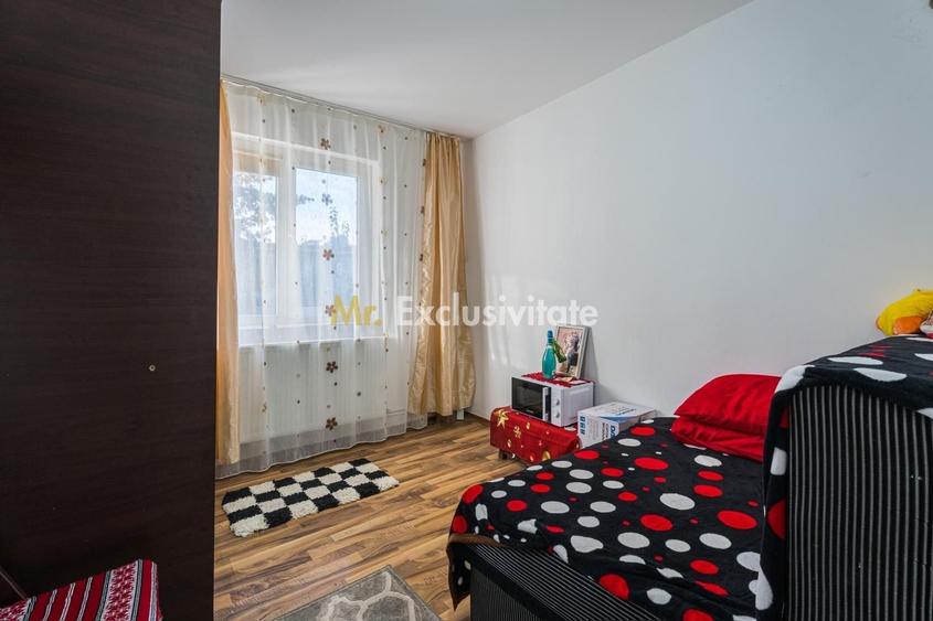 Apartament cu 3 camere decomandat în Vitan