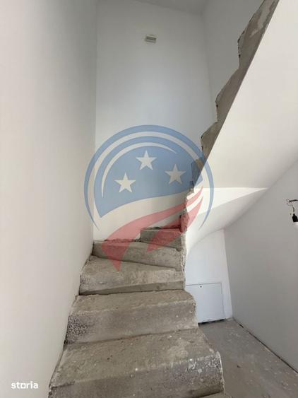 Casă cu 4 camere în Central