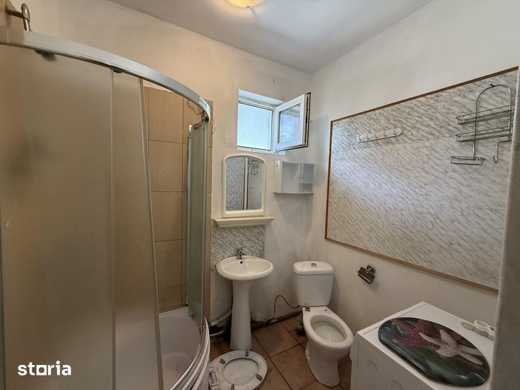 Casă cu 2 camere cu Teren 200 Mp în Gruia