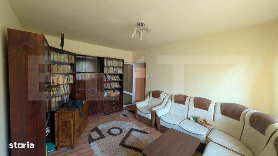 Apartament cu 2 camere semidecomandat în Micro 4