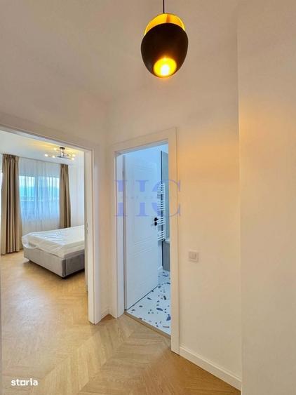 Apartament cu 4 camere decomandat în Central
