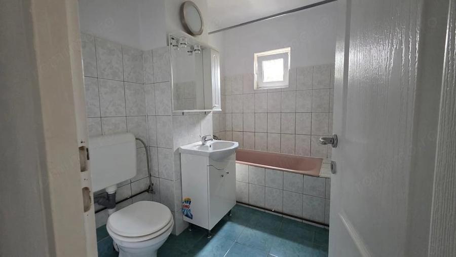 Apartament cu 2 camere decomandat în Soarelui