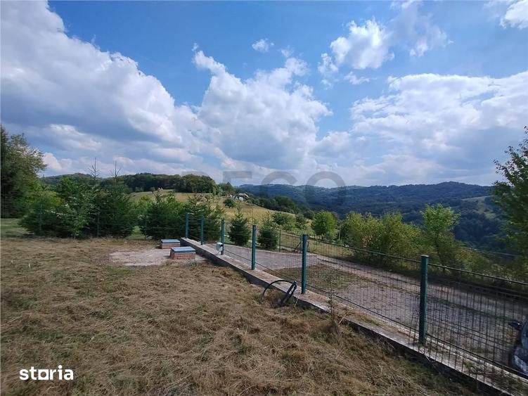 Casă cu 4 camere cu Teren 600 Mp în Roșia