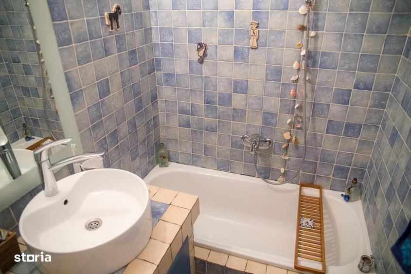 Apartament cu 8 camere decomandat, mobilat în Drumul Taberei