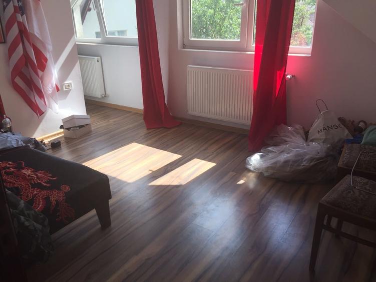Apartament cu 4 camere semidecomandat în Scriitorilor