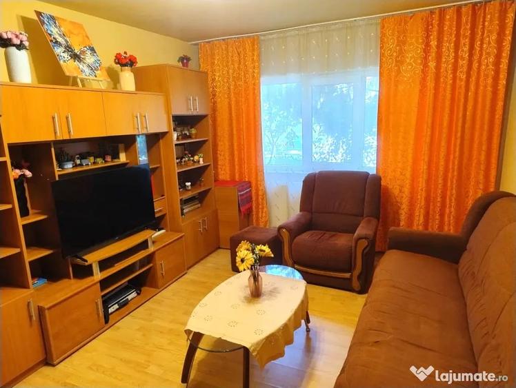 Apartament cu 2 camere semidecomandat în Popa Șapcă