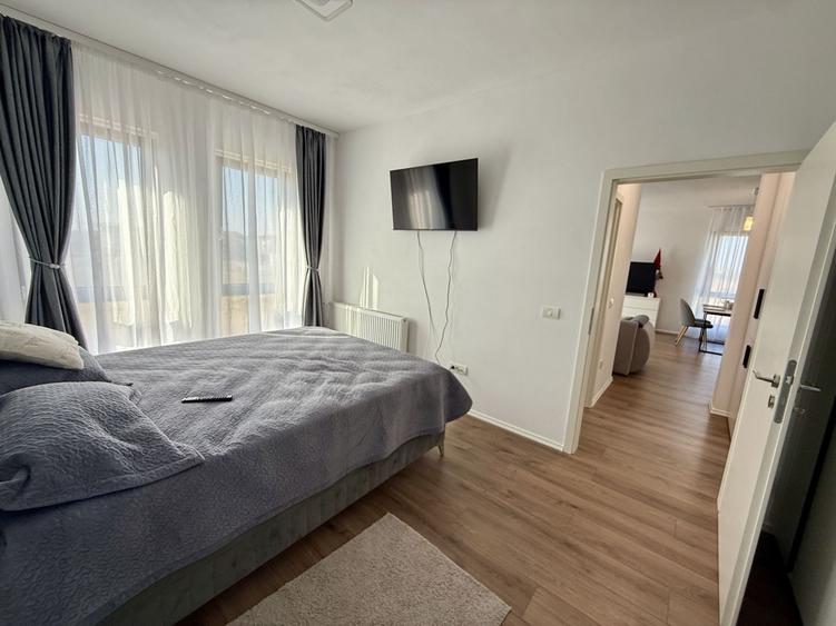 Apartament cu 2 camere semidecomandat în Giroc