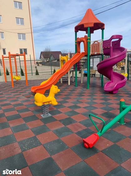 Apartament cu 2 camere decomandat în Miroslava