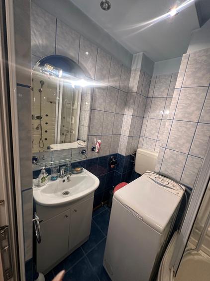 Apartament cu 2 camere semidecomandat, mobilat în Gheorghe Lazăr