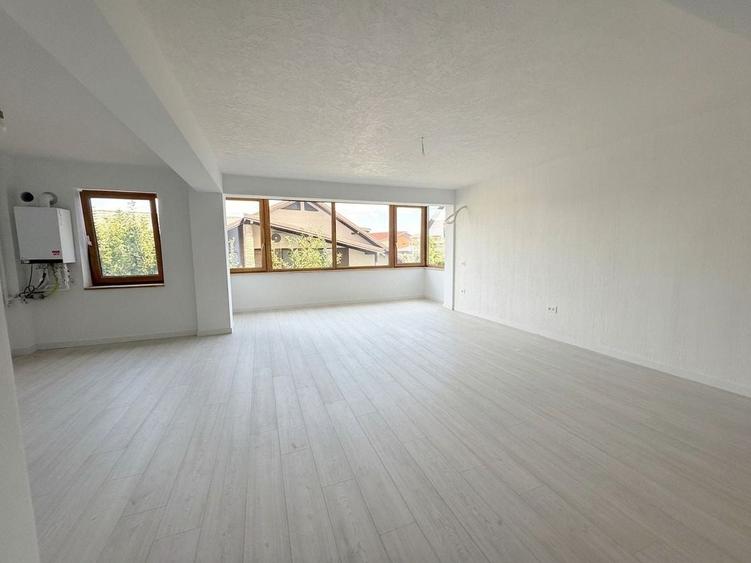 Apartament cu 2 camere semidecomandat în 1 Decembrie 1918