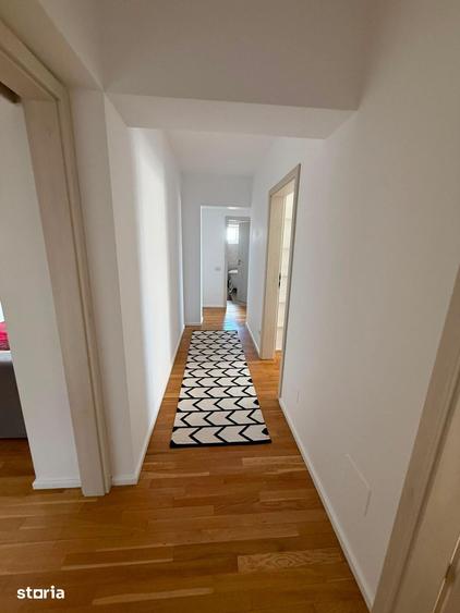 Apartament cu 4 camere în Decebal