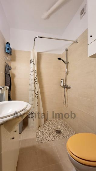 Floreasca, Bach, centrala de apartament, bloc anvelopat, decomandat - 11