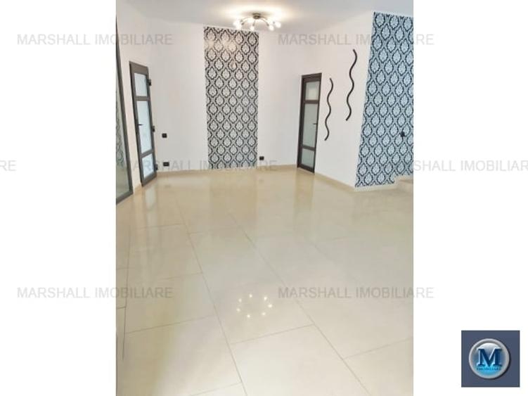 Casă cu 8 camere cu Canalizare în Ultracentral