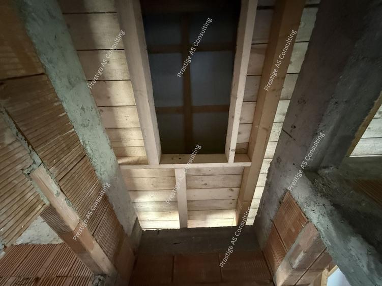 Duplex cu 4 camere cu Canalizare în Sânandrei