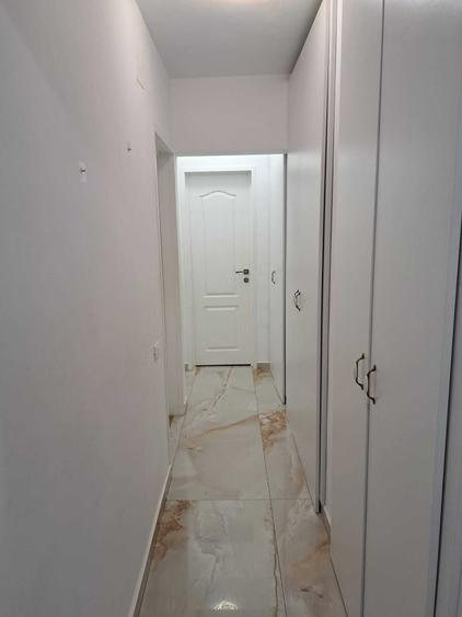 Apartament cu 4 camere decomandat în Pantelimon