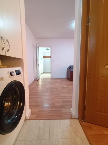 Apartament cu 2 camere decomandat în Exterior Vest