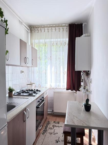 Apartament cu 2 camere decomandat, mobilat în Dumbrava 2