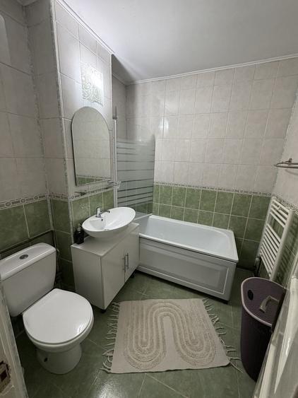 Apartament cu 2 camere decomandat în Nicolina
