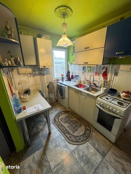 Apartament cu 3 camere în Dâmbu Pietros