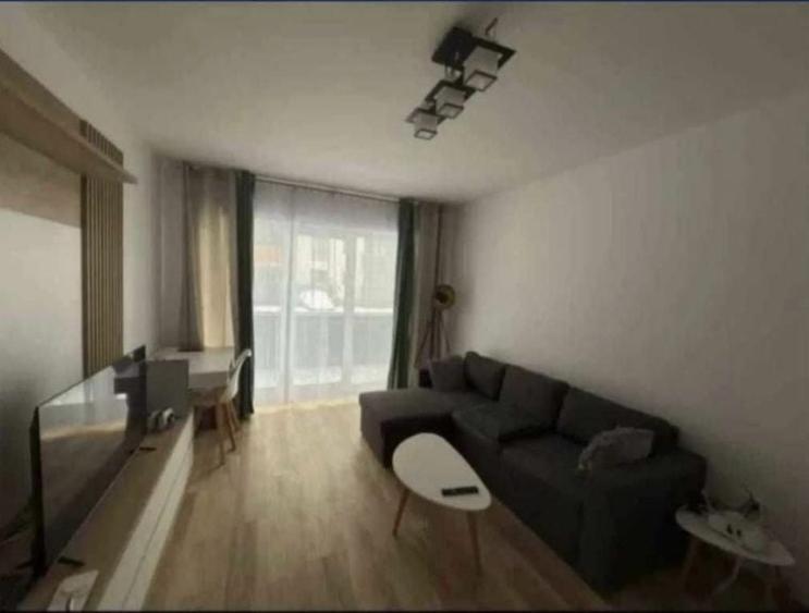 Garsonieră decomandată în Avantgarden