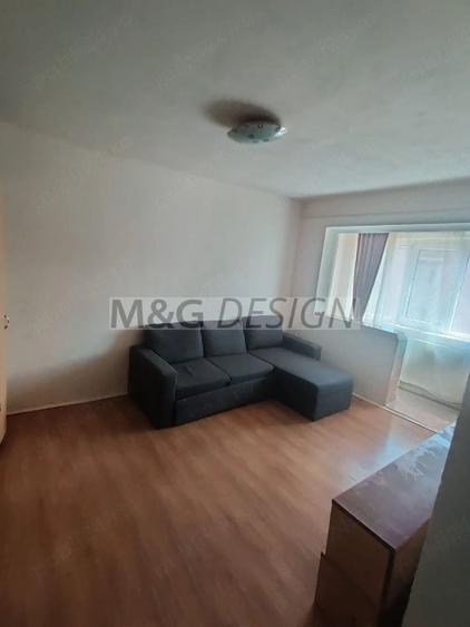 Garsonieră decomandată în Complex Studențesc