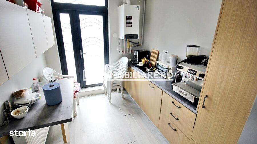 Spațiu comercial, de 220 mp, în Central