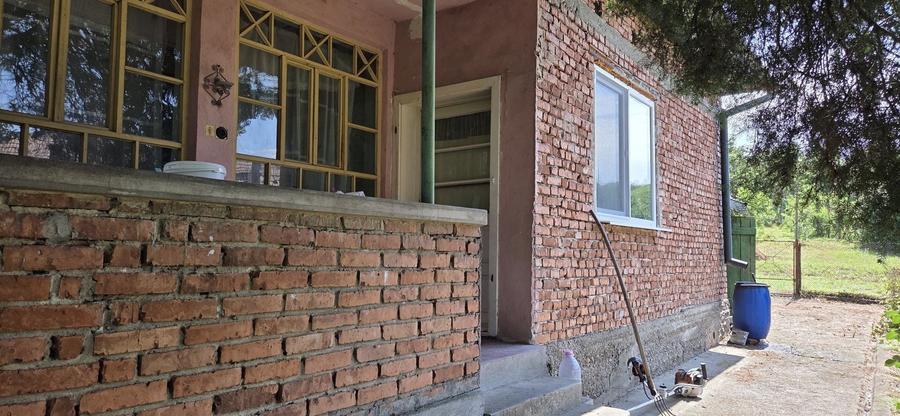 Casă cu 2 camere în Central