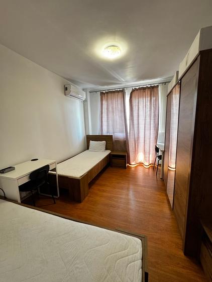 Apartament cu 4 camere semidecomandat în Tătărași